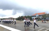 Linh thiêng, kiêu hùng lễ chào cờ, duyệt binh trong sáng mùng 1 Tết ở Trường Sa